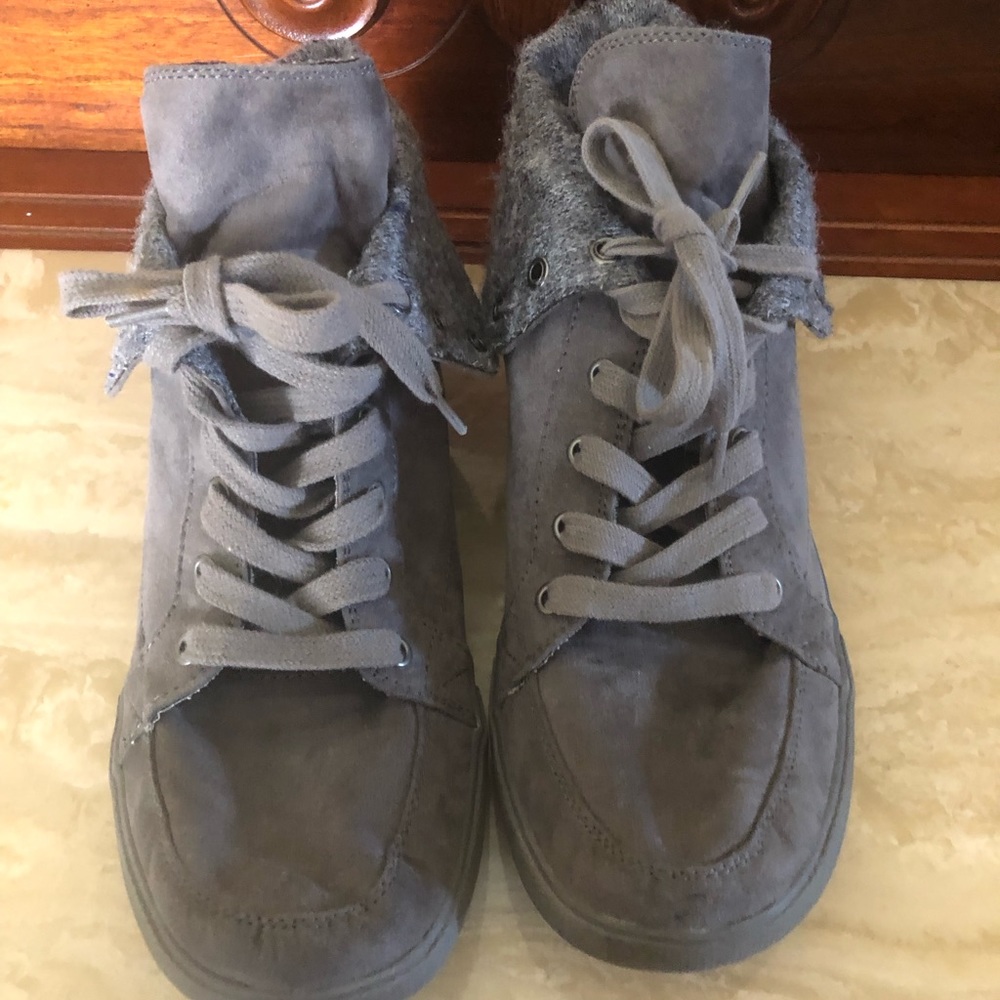 Rocket Dog High Top Sneakers